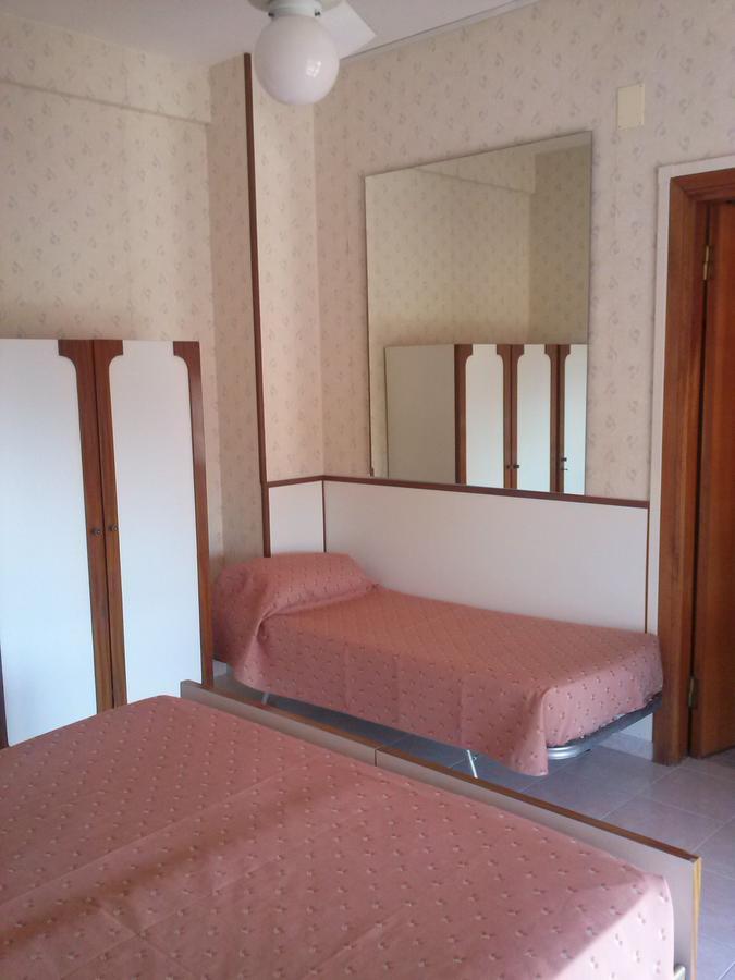 Hotel Silvi Silvi Marina Oda fotoğraf